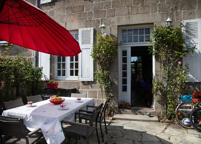 Splendide Maison De Maitre A 50m Du Port Et 100m De La *